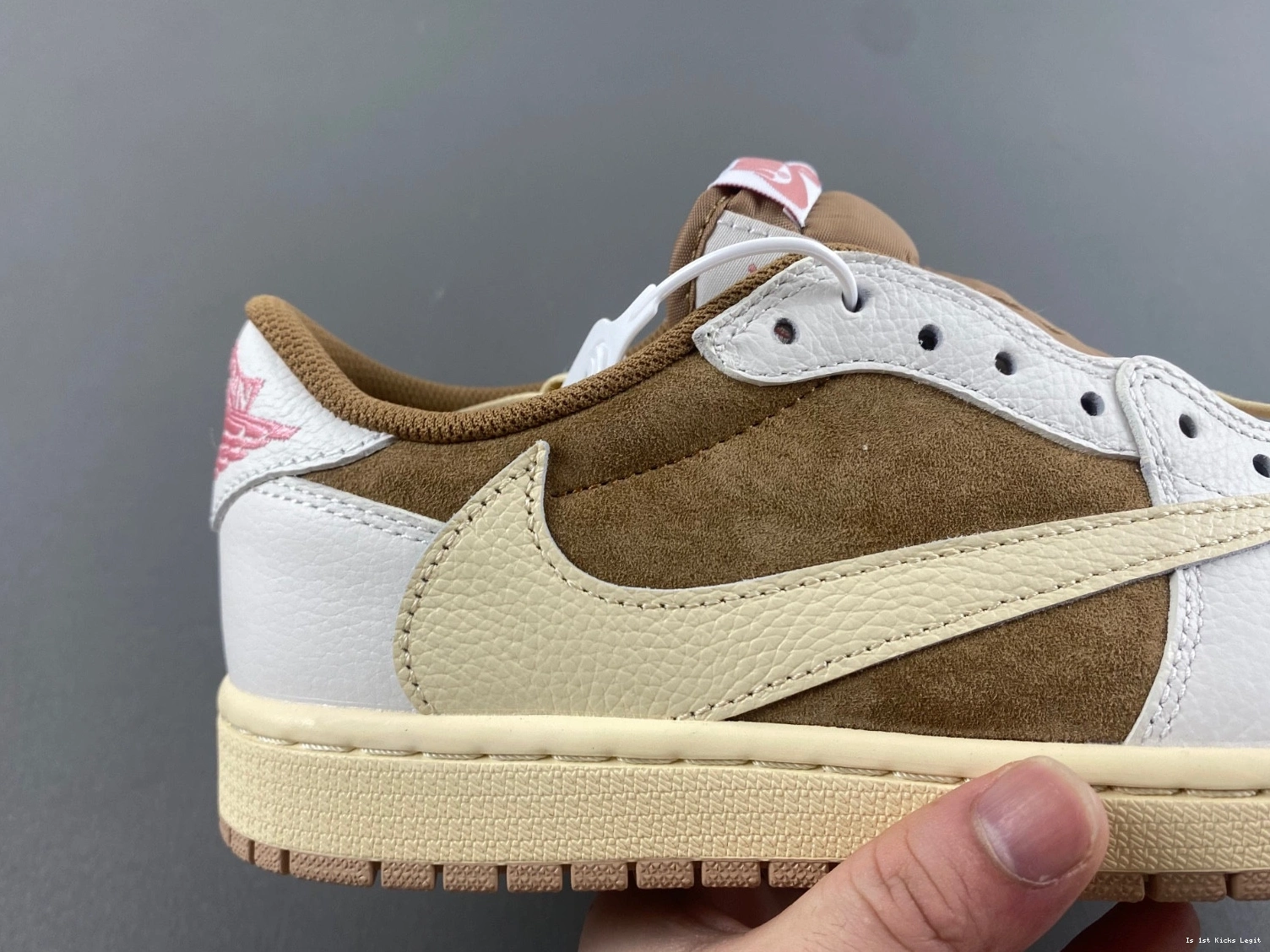 Travis 1 DM7866-106 Scott Jordan OG Shy Sail Pink Air Low 0321